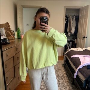 Universal Thread Light Green Crew Neck Sweater